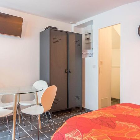 Studio Le Ligerien Saint-Denis-de l'Hotel Екстер'єр фото